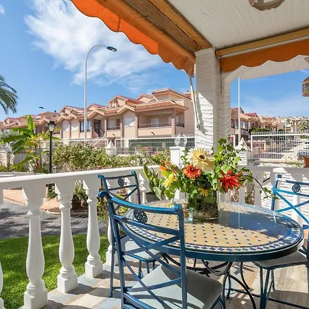 Casa Pista Holiday home Puerto Marino
