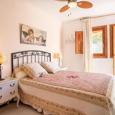 Casa Pista Holiday home *