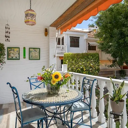 Casa Pista Holiday home Puerto Marino
