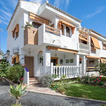 Casa Pista Puerto Marino